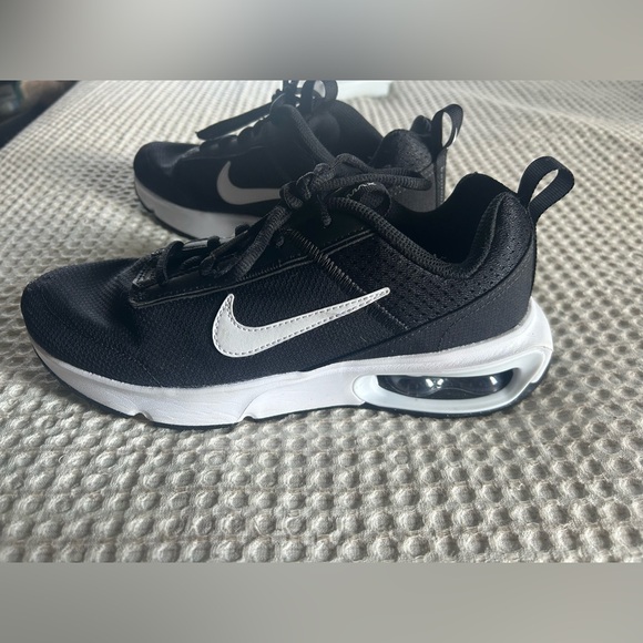Nike Kids Black and White Air Max Sneakers - Picture 1 of 3